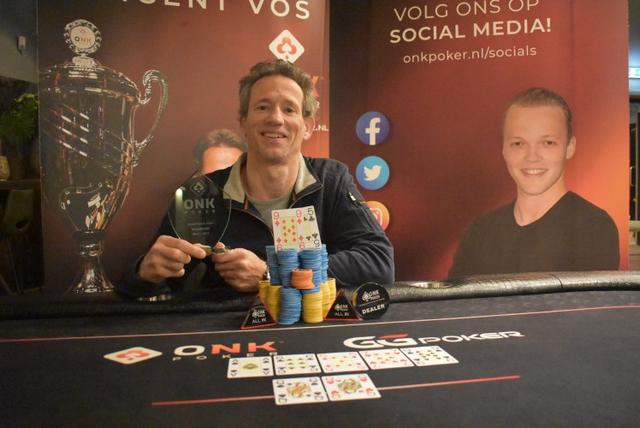 Marc Bouter wint Pokerkampioenschap van Woerden