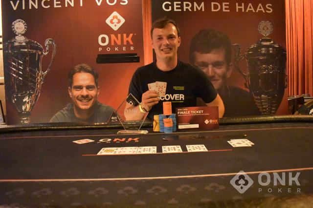 Tim Streefkerk wint Pokerkampioenschap van Amsterdam-Zuid