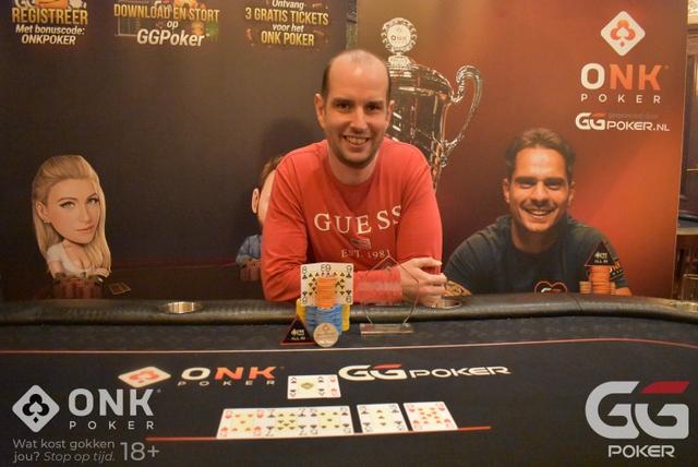 Tom Bouwmeester wint Pokerkampioenschap van Broek in Waterland