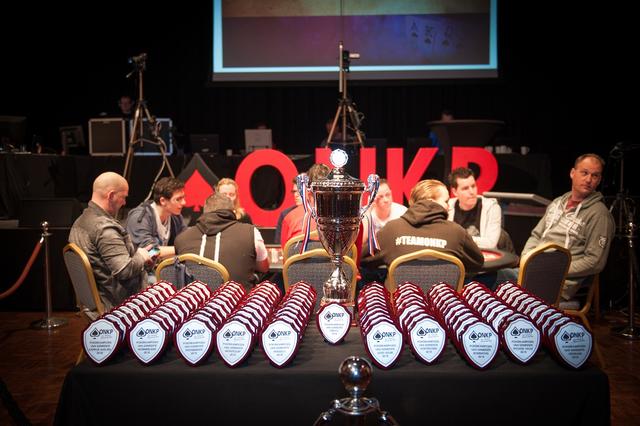 Loes Daal wint Pokerkampioenschap van Putten