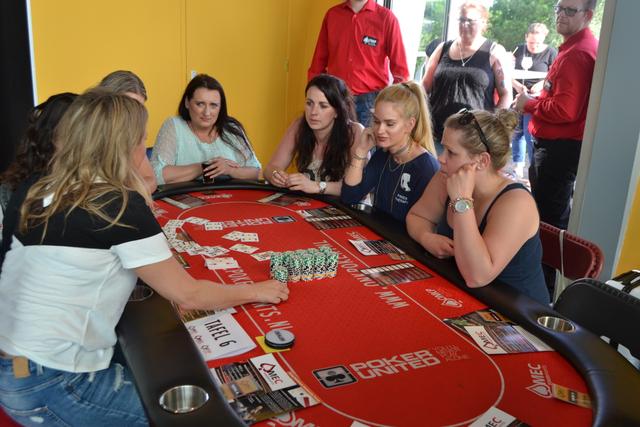 jolanda van der Kolk wint Ladies Only Pokertoernooi