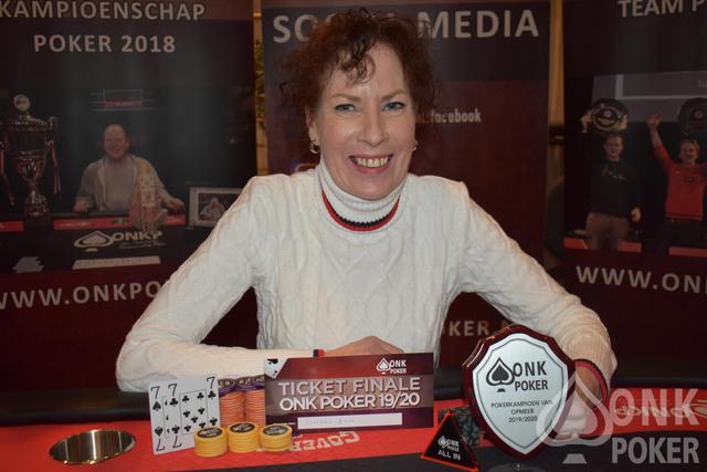 Simone Buse wint Pokerkampioenschap van Opmeer