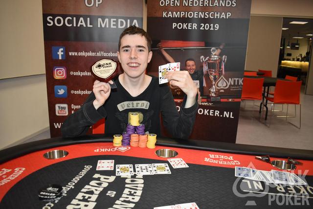 Jasper Bakker wint Pokerkampioenschap van Willemstad