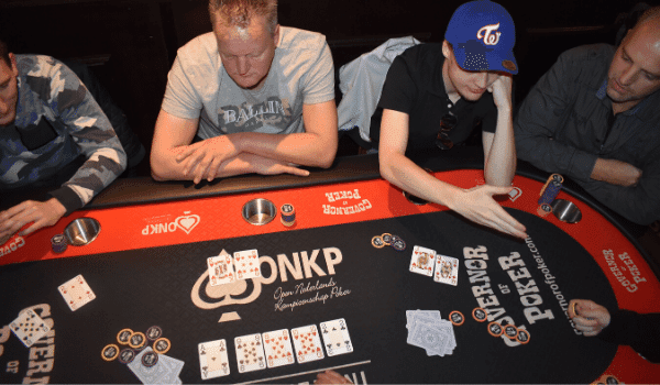 Norbert Essink wint Online Pokerkampioenschap van  Lisse