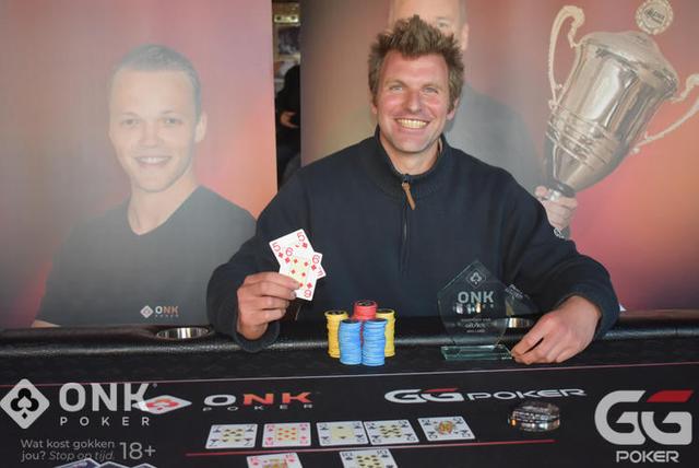 Tom Sjonger wint Pokerkampioenschap van Delfzijl