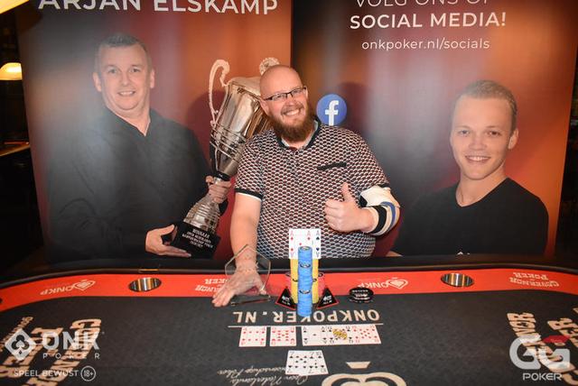 Jan Wiebe Visser wint Pokerkampioenschap van Leeuwarden