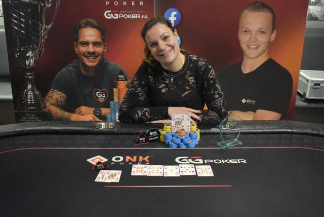 Diana van IJzendoorn wint Pokerkampioenschap van Klazienaveen